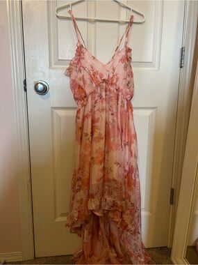 chic Blush Floral Ruffled High-Low Maxi Dress